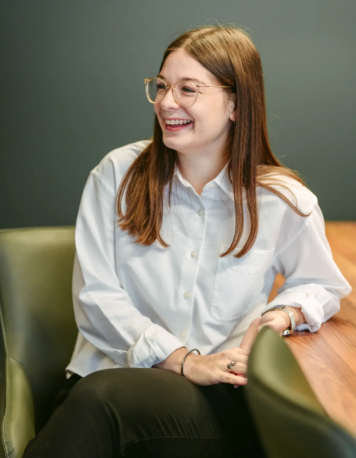 immobilien-verkaufen-andrina-flury.jpg?c=16dbb3ff67464f48bf9a0df385fd8994