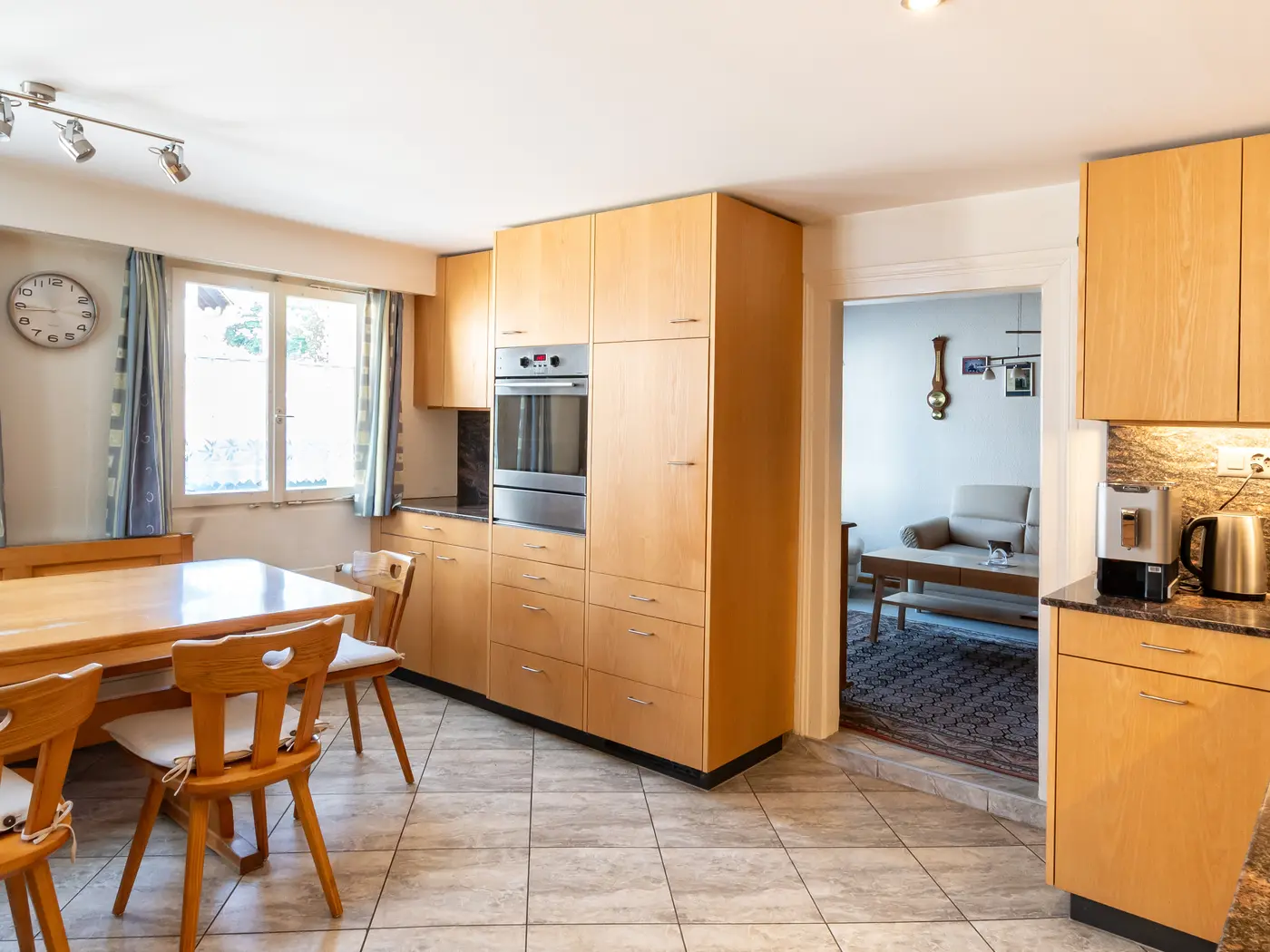 6dec123e-4e93-4cc4-a138-3a9a9f923ec0_original.jpg?c=123245a7c3ff40dba41251db036f0e5e