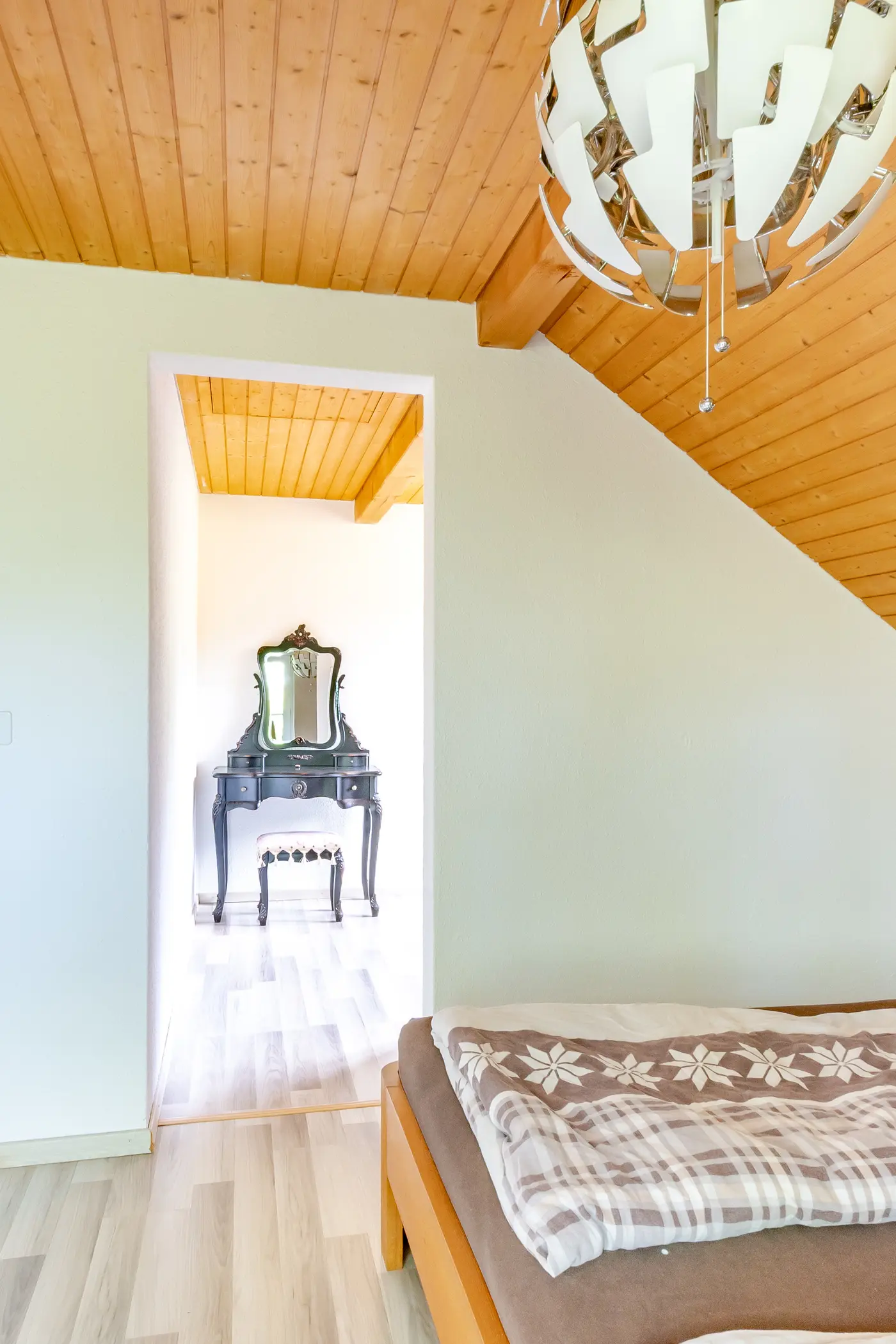 7d195f43-e9ad-4eaf-aa6b-bd4552fe139b_original.jpg?c=4e2f3994cb8d4c7697c9a046b314271c