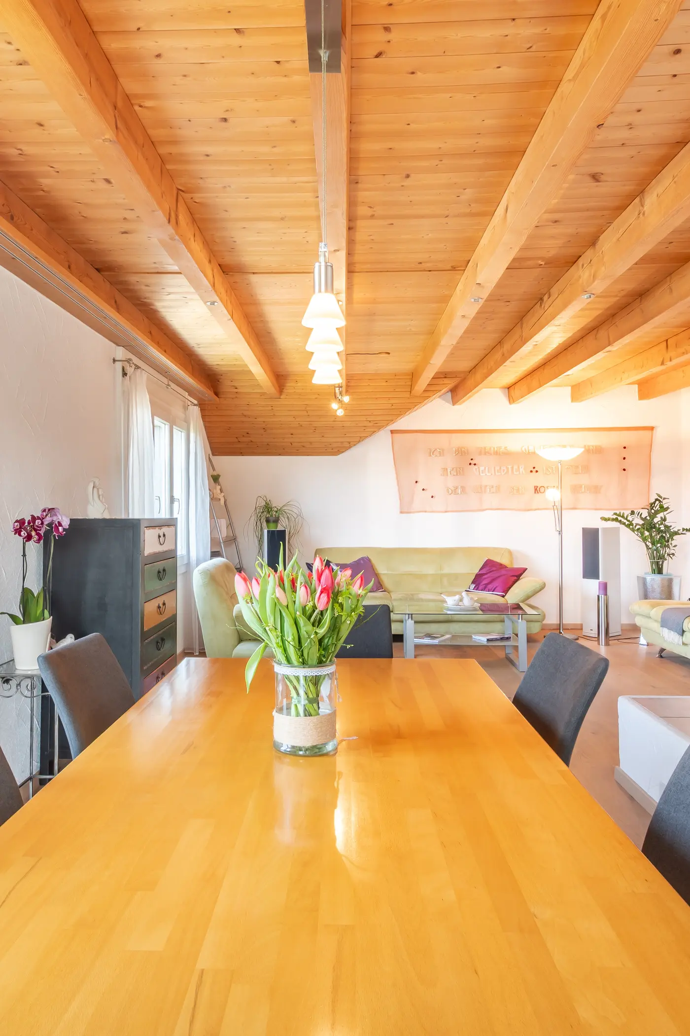 8b2f568e-db04-4fd6-811b-4cff40123d79_original.jpg?c=f4cd79ae550f4da88a9175b47f2e5e28