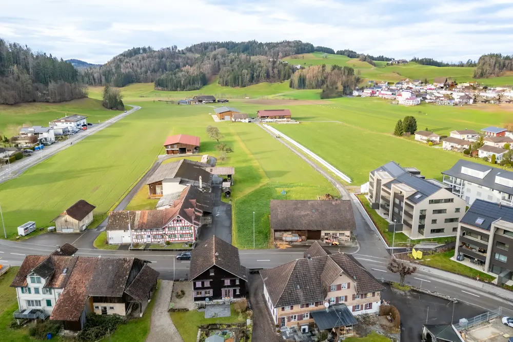 e331cda5-80a8-4de7-9a56-116e69f3a8f1_original.jpg?c=a2ae0fd8e17a44538edefbac96b5efaf