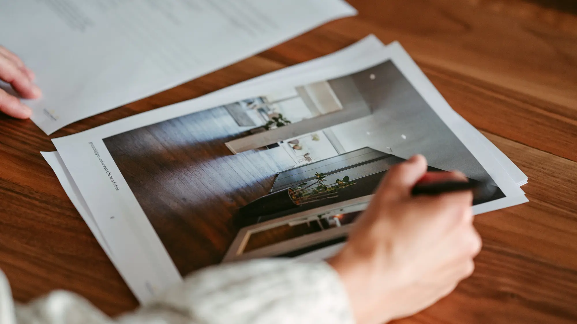 immobilienverkauf-vorbereitung-plaene.jpg?c=ffc13fb9eb544603b099c374168b8486