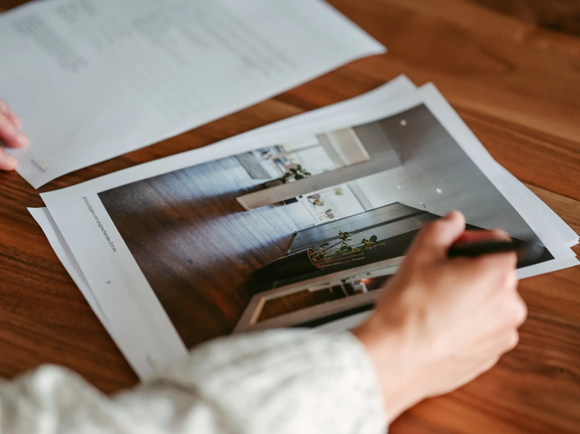 immobilienverkauf-vorbereitung-plaene.jpg?c=33353faca6414af99d838ef21b11fe2c